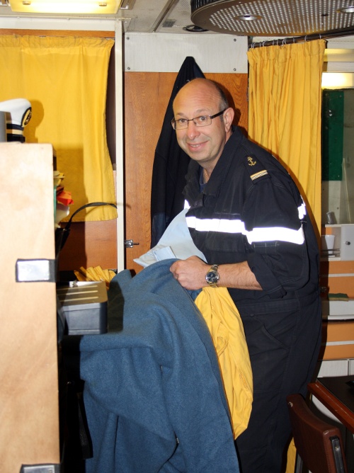 Le chef fait son lit. Pas facile !