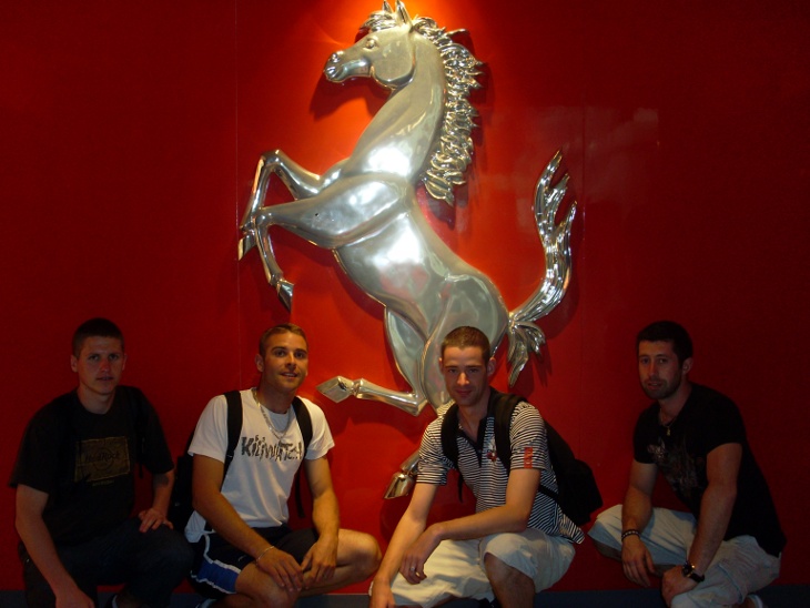 Ferrari world d'Abu Dhabi